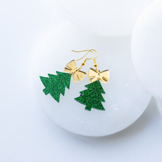 Christmas Tree w/ Bow Top