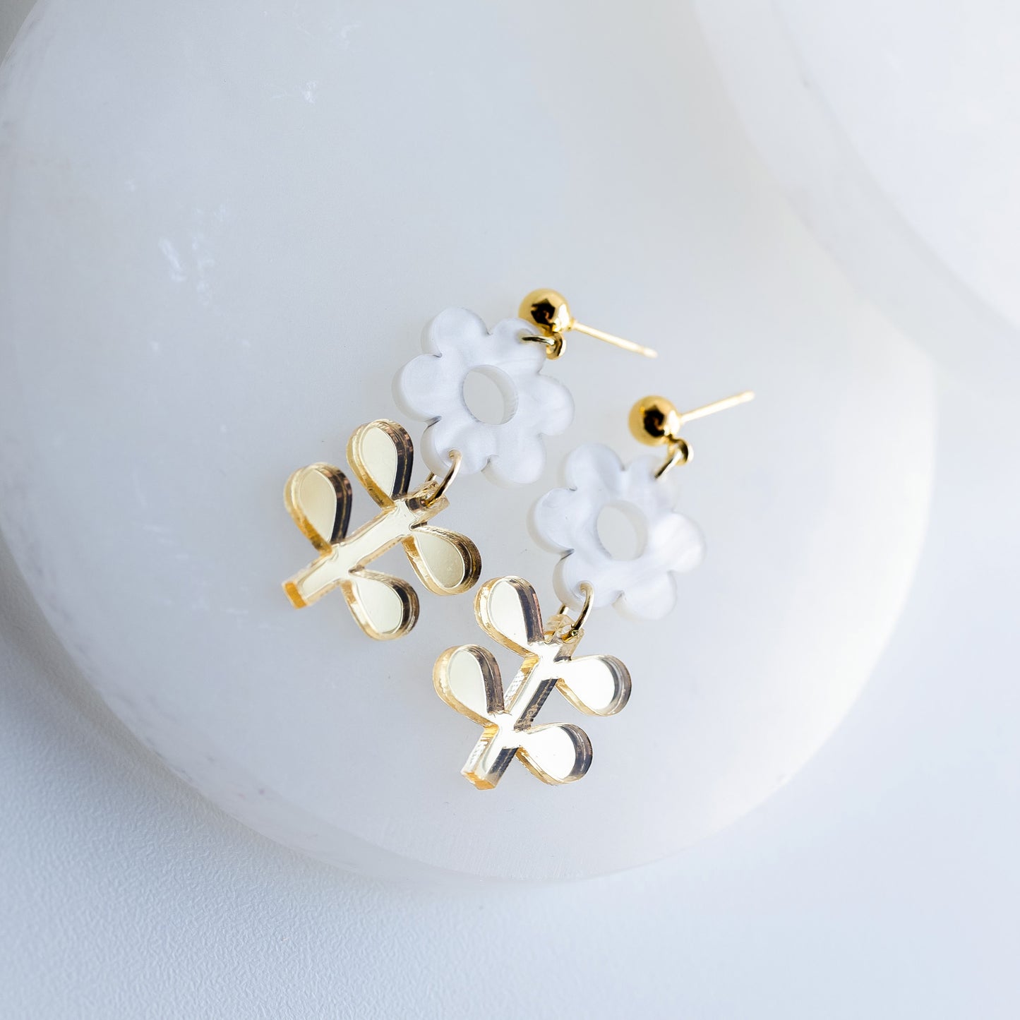 Flower Stem - White Pearl & Gold