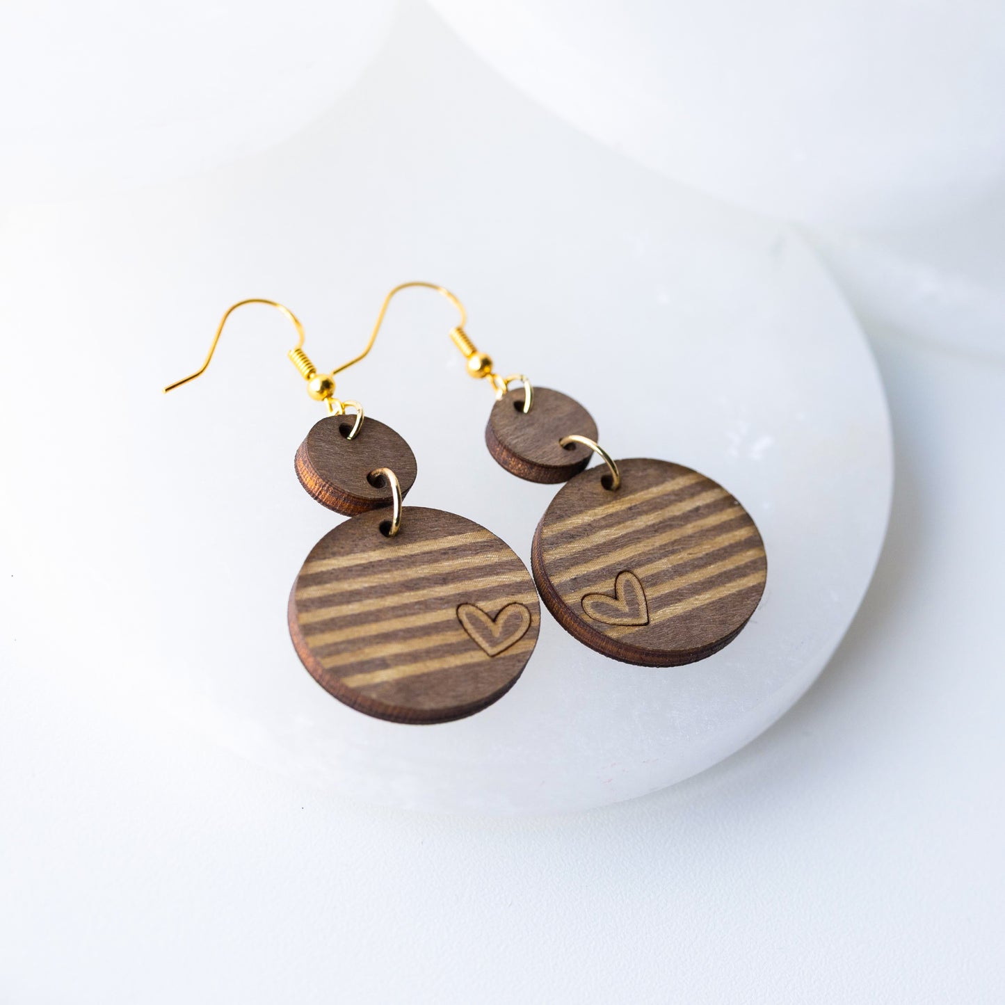 Striped Heart Wood 2 Tiers