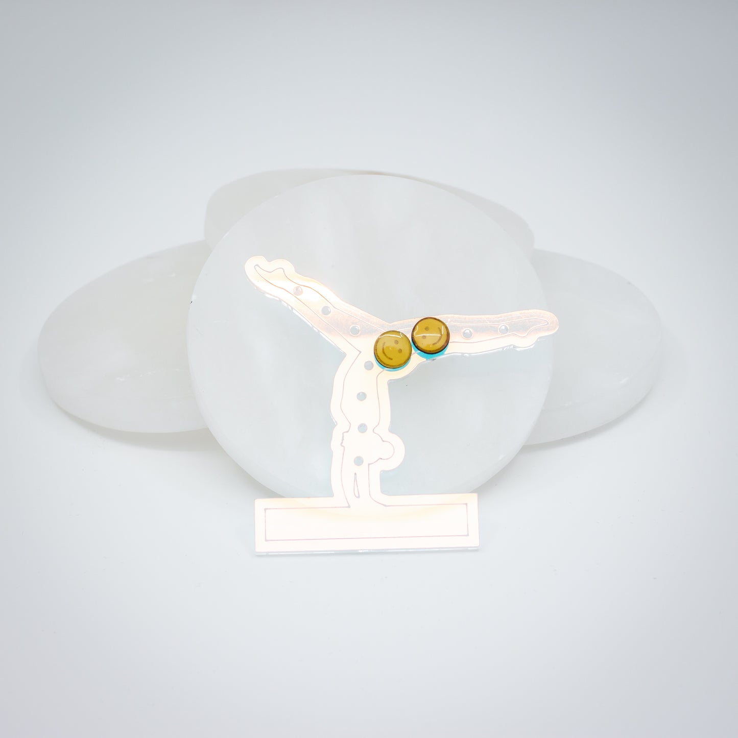 Holographic Gymnast Earring Holder – Travel Size
