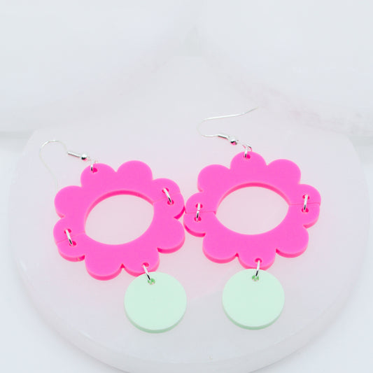 Scalloped Circle Flower